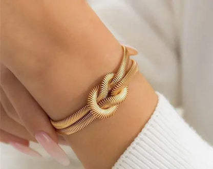 Chic & Casual: 18K Gold Plated Anti-Tarnish Snake Chain Bracelet