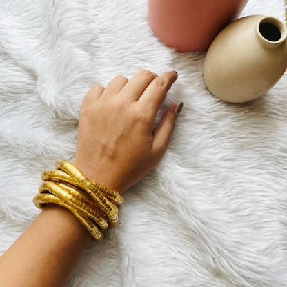 The Shape-Shifter: Golden Bendable Alloy Necklace for Endless Custom Styling