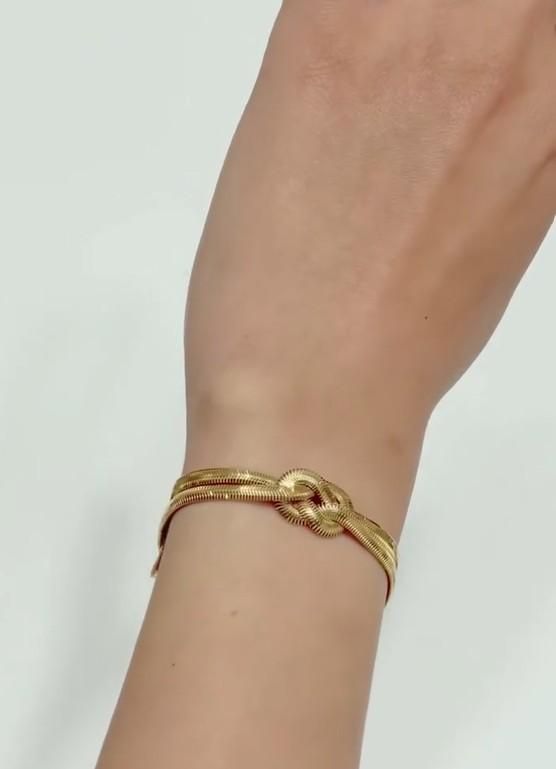 Chic & Casual: 18K Gold Plated Anti-Tarnish Snake Chain Bracelet